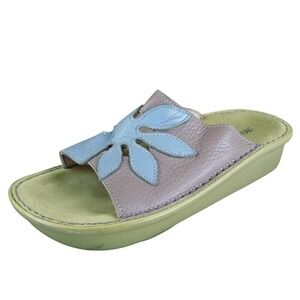 Miss‎ Crew Women's  Slide Multicolor Leather Sz 7 Medium  Used 2025